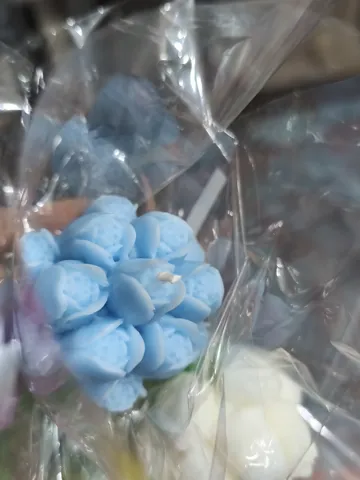 Ръчно изработена ароматна свещ „Букет сини лалета“ 2